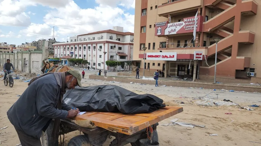 أطباء بريطانيا تطالب بالتحقيق في اعتداء اسرائيل على الكوادر الصحية بغزة