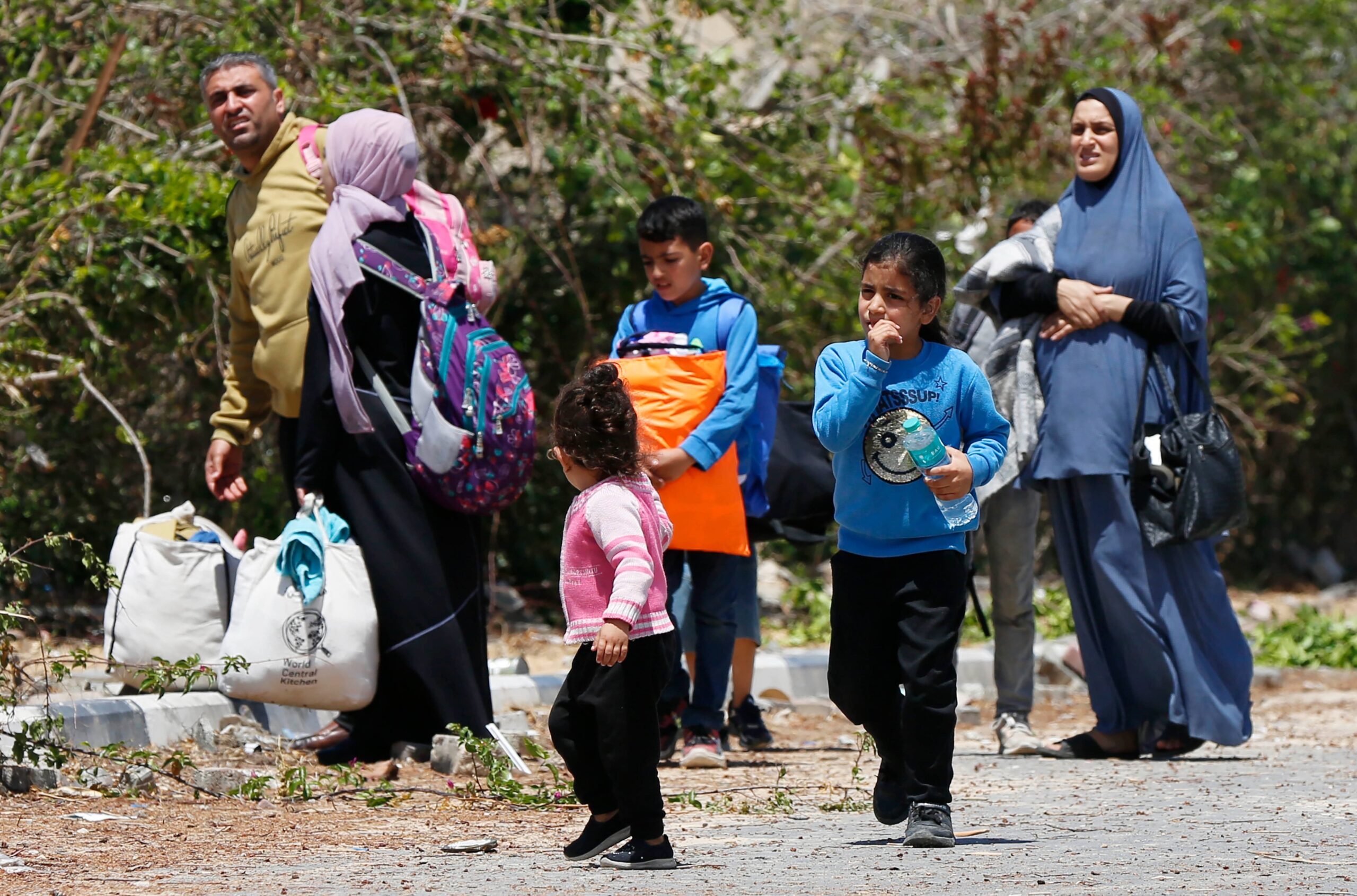 الأونروا: اسرائيل تجبر 250 ألف شخص على النزوح من خان يونس