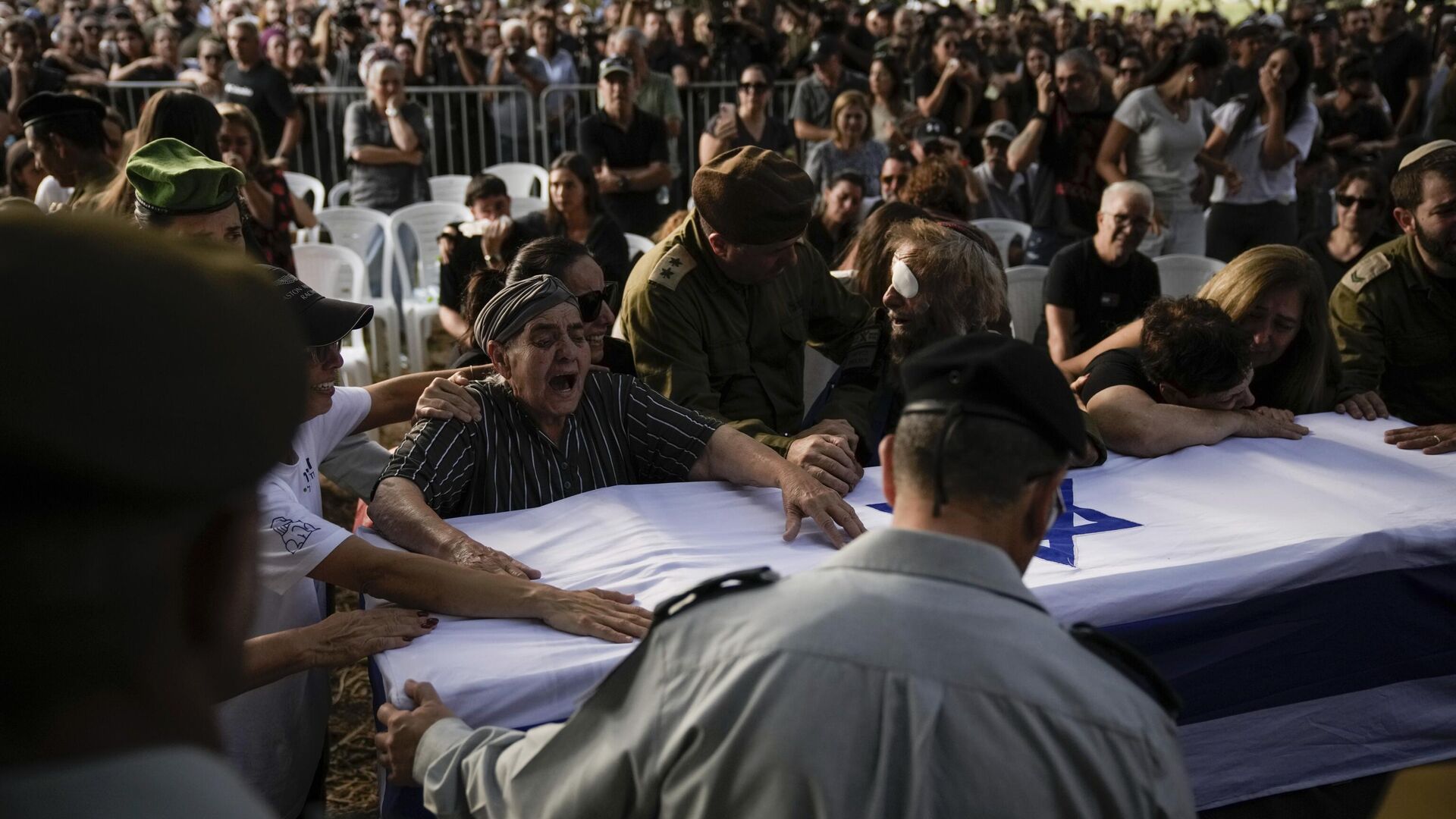 الجيش الإسرائيلي يفتح تحقيقا في مقتل وإصابة 9 من أفراده جراء تفجير لغم شمالي غزة