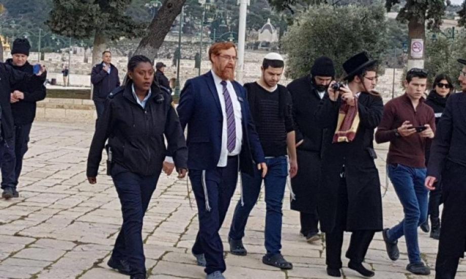 مستوطنون يقتحمون المسجد الأقصى بقيادة المتطرف يهودا غليك