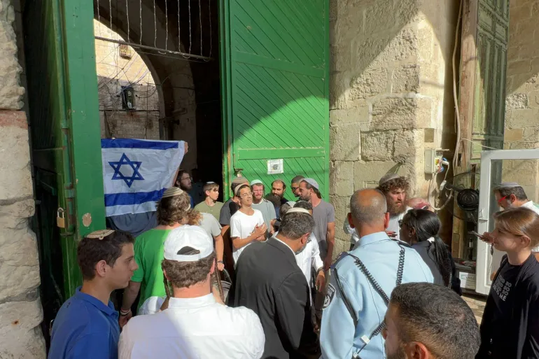 جماعات الهيكل تطالب بالاحتفال بـ يوم القدس العبري داخل الأقصى
