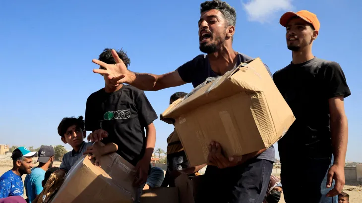 إسرائيل تُهندِس المجاعة لتهجير الفلسطينيين: رغيف الخبز مقابل النزوح