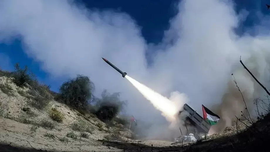 إطلاق 3 صواريخ من قطاع غزة تجاه موقع عسكري للاحتلال
