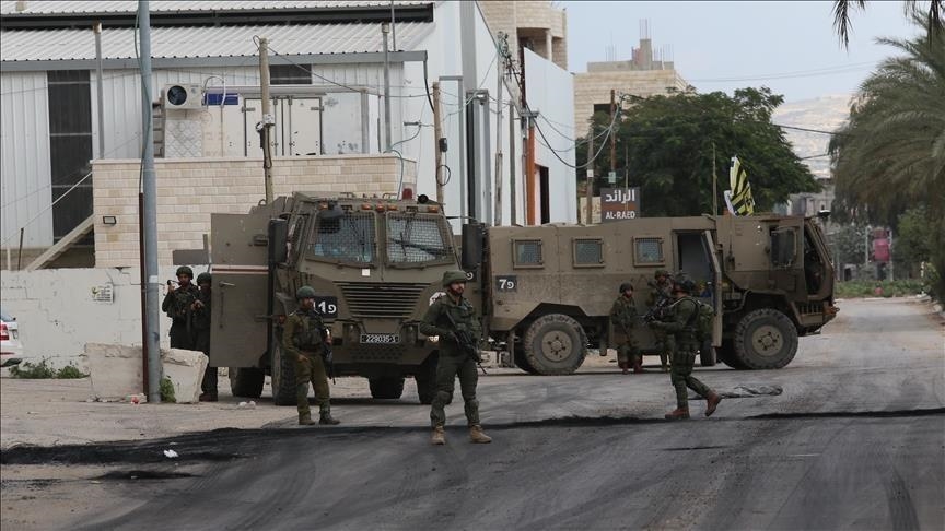 الجيش الإسرائيلي يقول إنه حيّد فلسطينيا حاول طعن جنود بالضفة