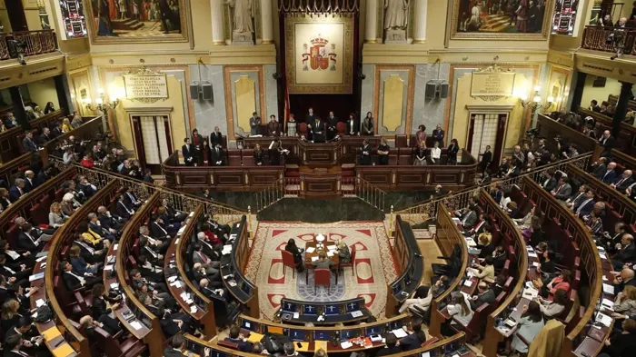 البرلمان الإسباني يصدق على النظر بحظر تجارة الأسلحة مع الاحتلال الإسرائيلي