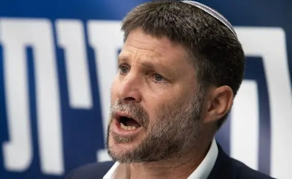 سموتريتش: نقترب من انتخابات وهو ما يعني توقف الحرب أو خسارتها