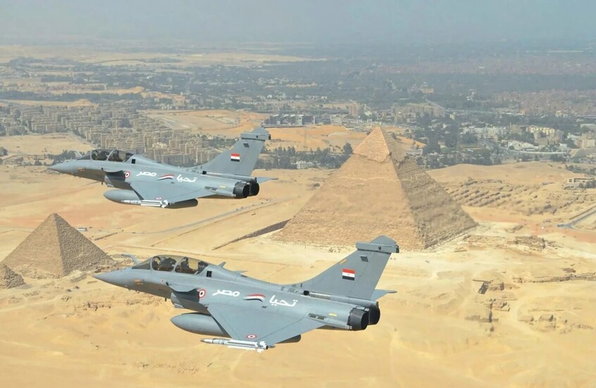الإعلام العبري: مصر تخطط لاقتناء سرب ثالث من رافال وتصنيعها محليا