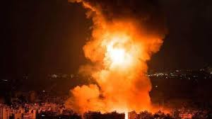 إسرائيل تهاجم إيران.. دوي انفجارات قوية في طهران وتل أبيب تعلن إغلاق المجال الجوي