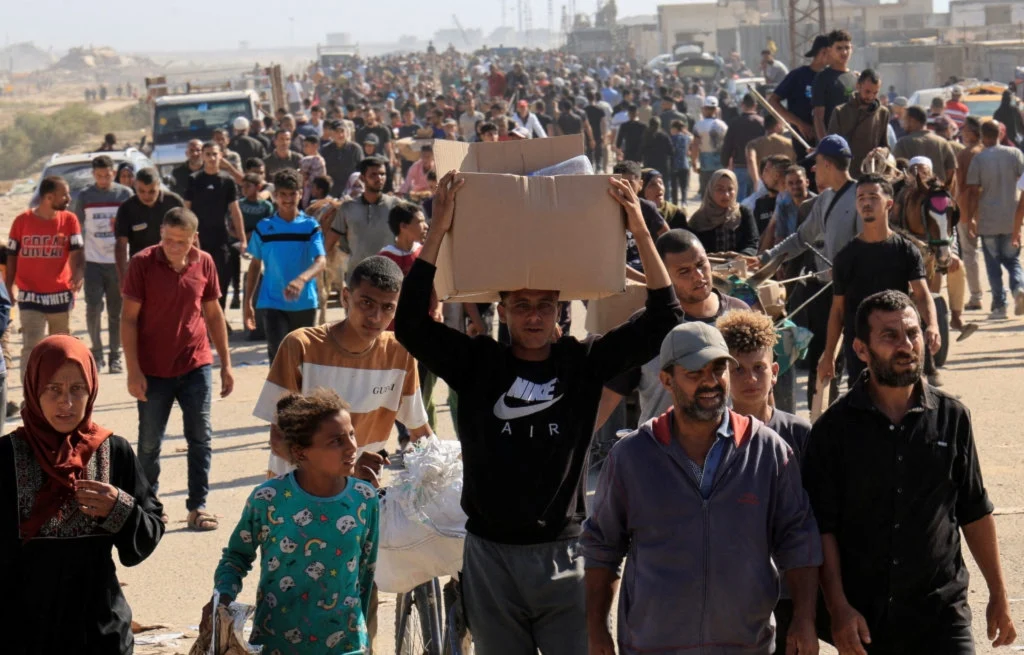 الأونروا: غزيون تعرضوا لإطلاق نار ودهس بالشاحنات أثناء انتظارهم المساعدات
