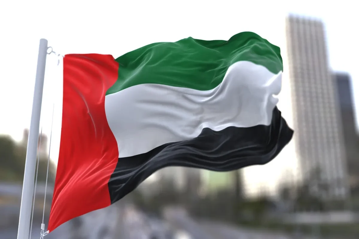 إعلام إسرائيلي: في زيارة نادرة جداً لابيد التقى رئيس الإمارات في أبو ظبي