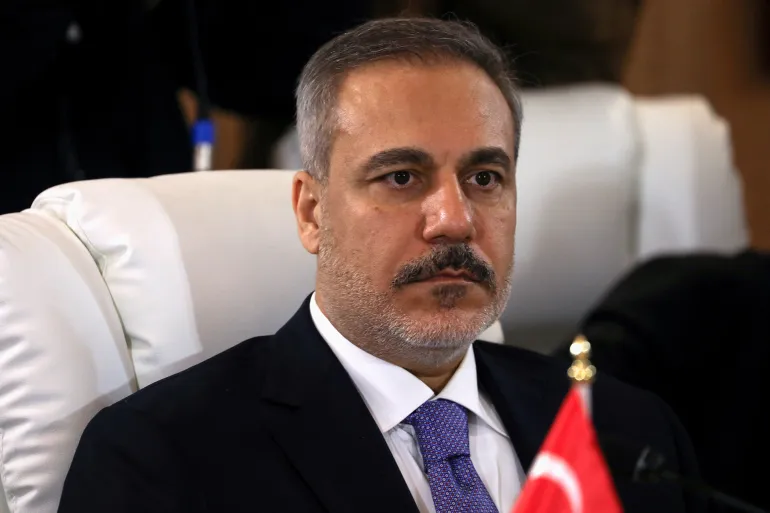 وزير خارجية تركيا يدعو لوقف العدوان الإسرائيلي على غزة والمنطقة